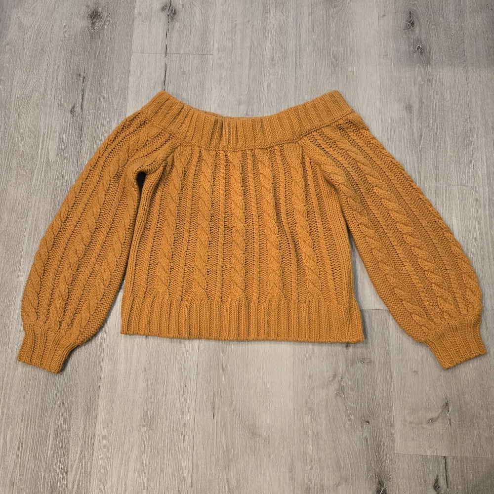Forever 21 Off Shoulder Cropped Cable Knit Sweater Size Medium